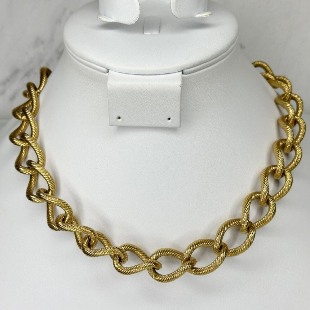 Vintage Monet Chunky Textured Chain Link Necklace Gold Tone ✨
